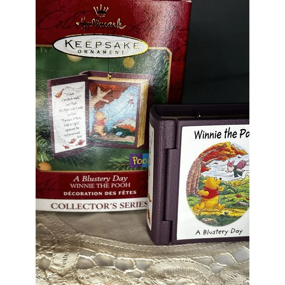 Hallmark Winnie The Pooh Collector’s Series Book Ornament 2000…#3 in Series